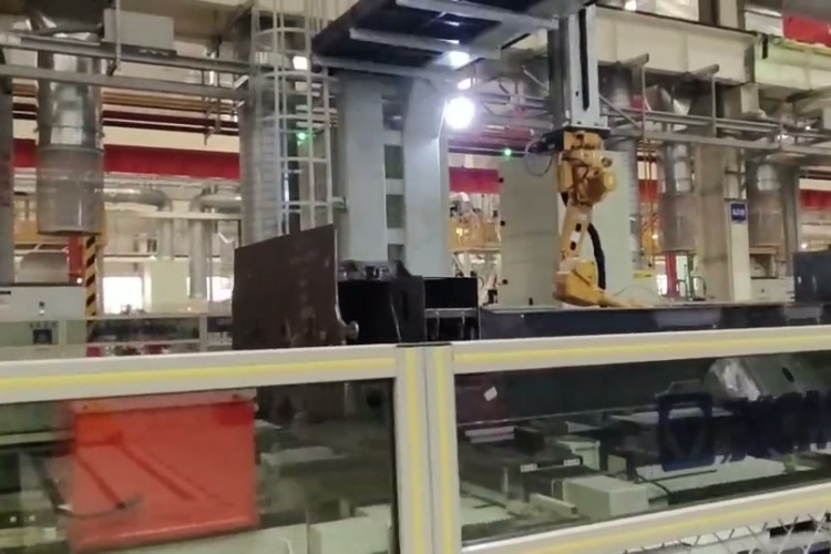 带卡盘变位机：焊接自动化产线中稳定可靠的工件定位与姿态调整核心工装